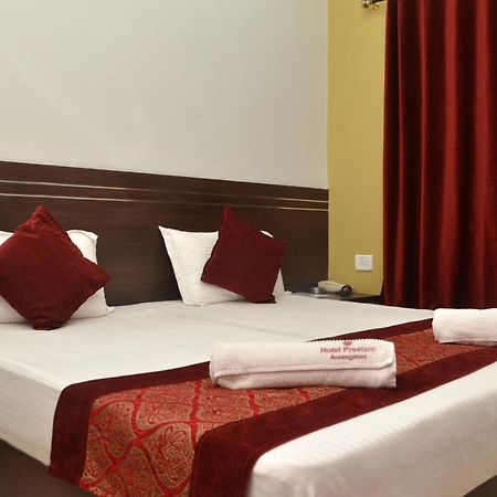 Hotel Preetam Aurangabad Kültér fotó