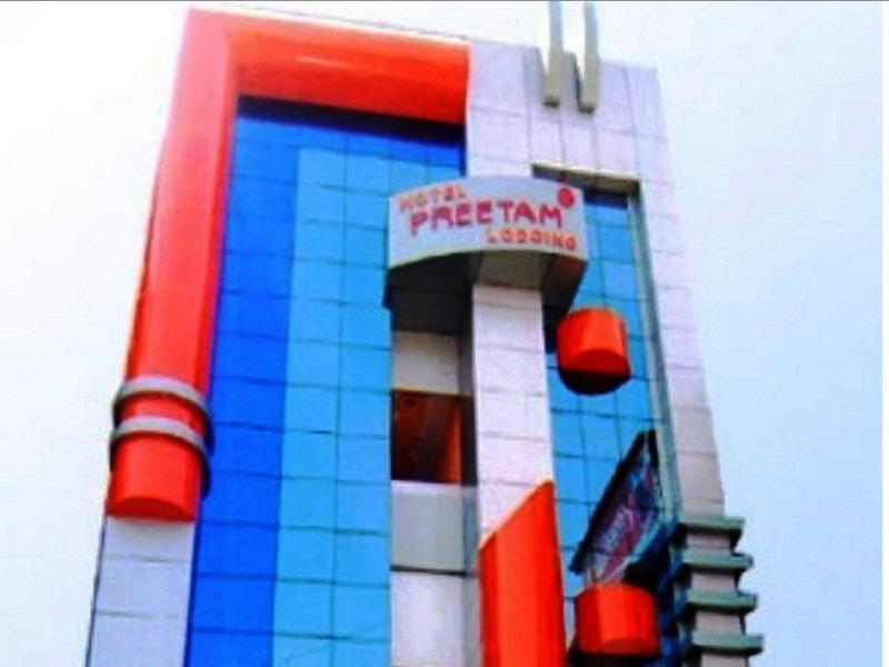 Hotel Preetam Aurangabad Kültér fotó