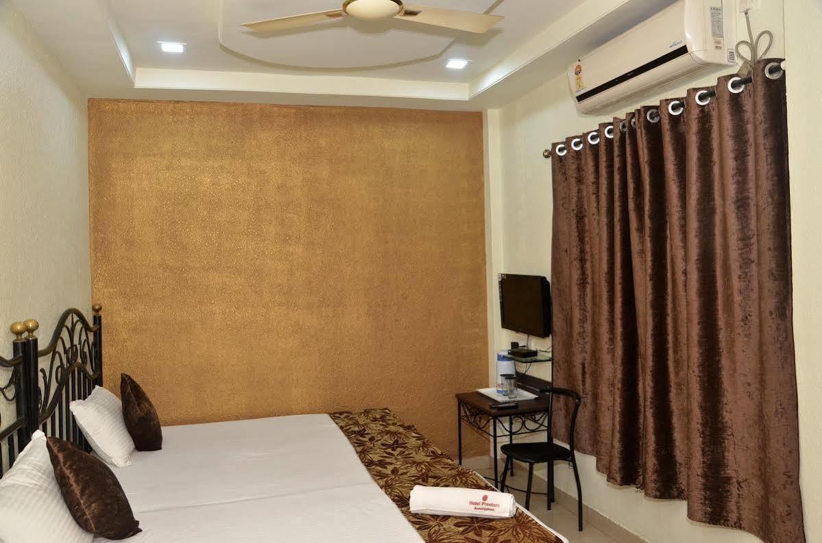 Hotel Preetam Aurangabad Kültér fotó